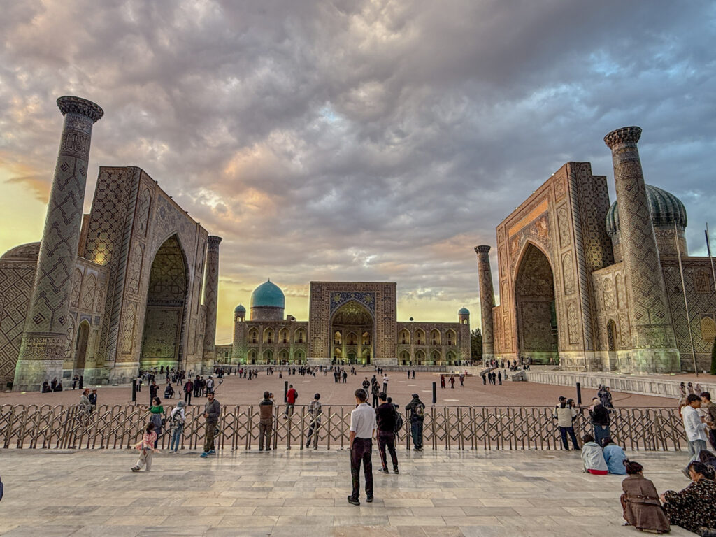 uzbekistan hero